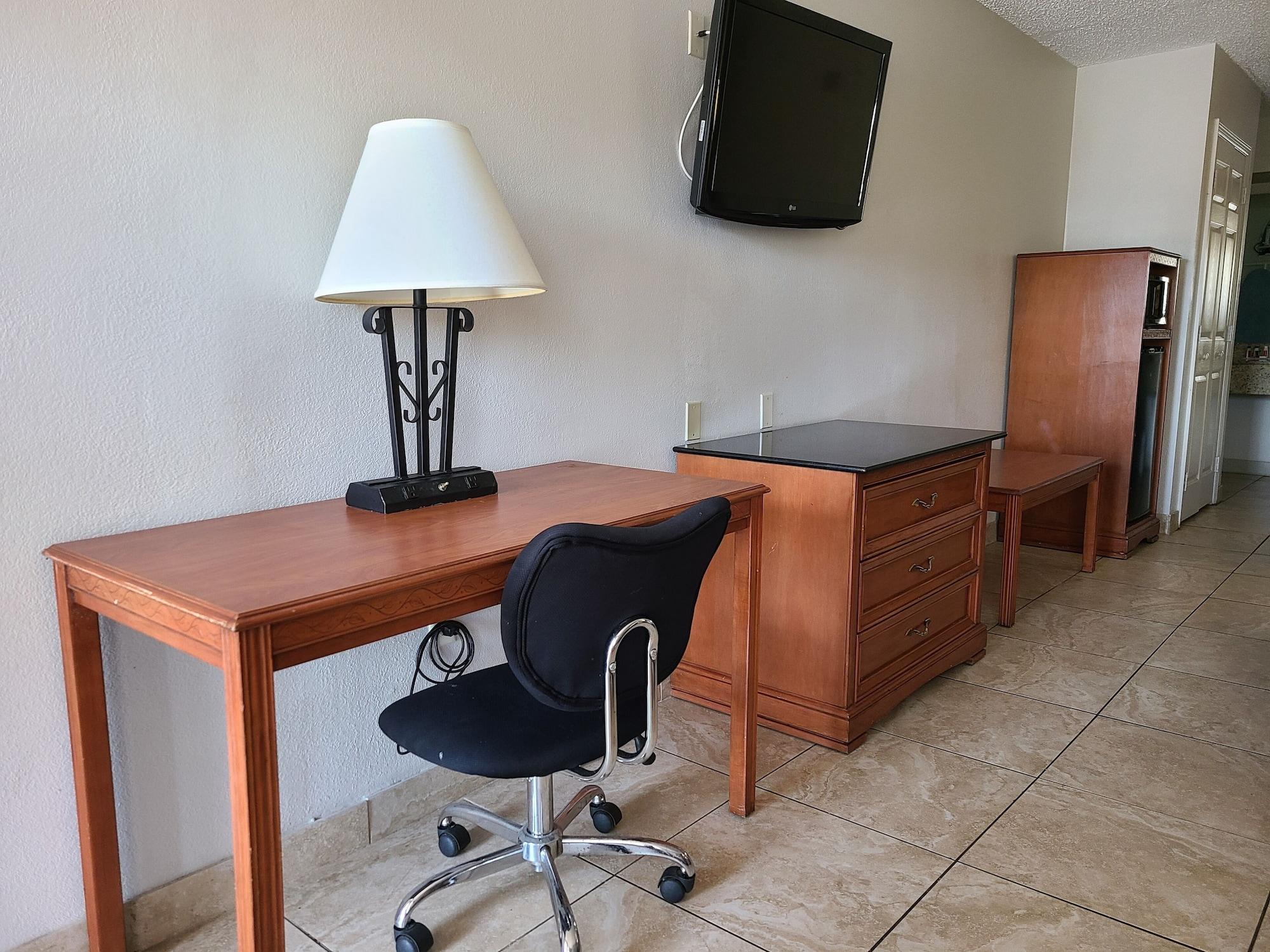 Quality Inn & Suites Orlando East - Ucf Area Alafaya Ngoại thất bức ảnh