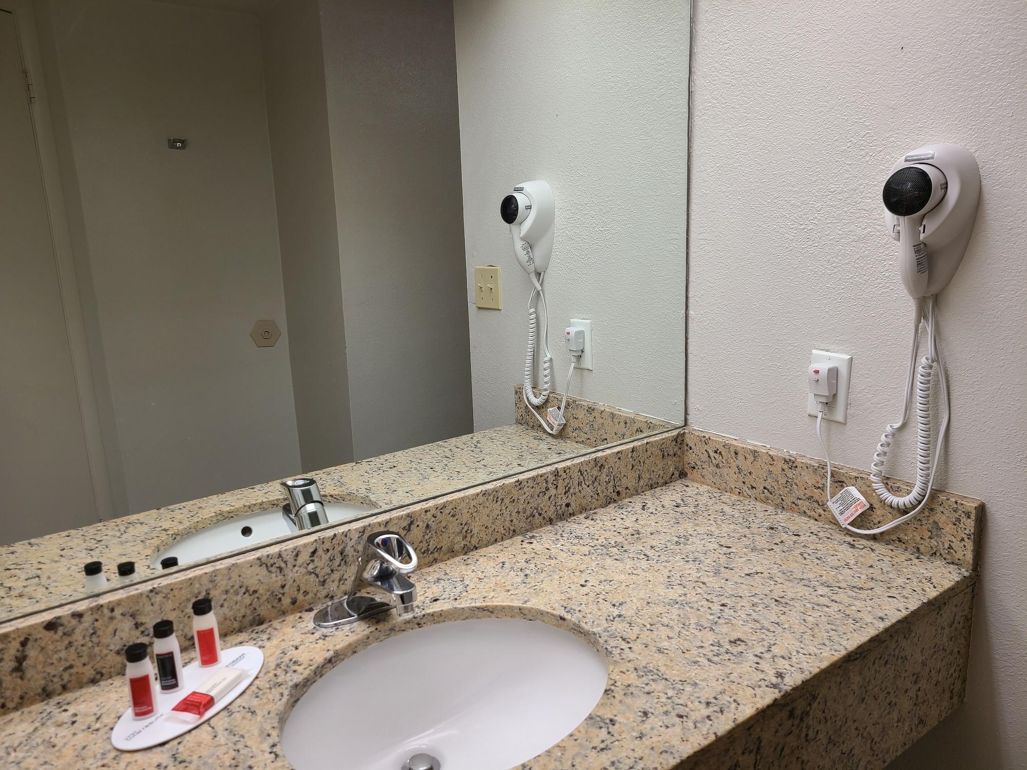 Quality Inn & Suites Orlando East - Ucf Area Alafaya Ngoại thất bức ảnh