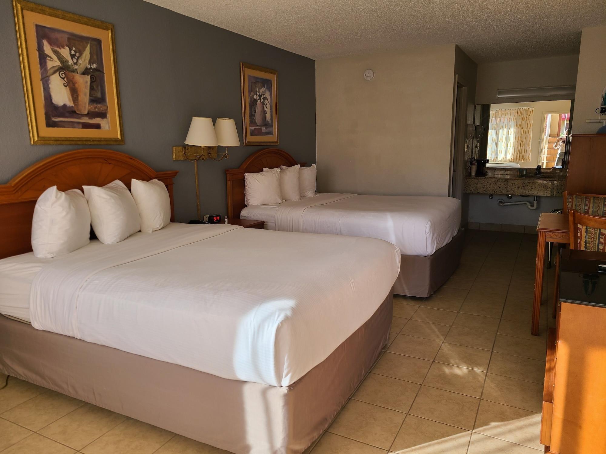 Quality Inn & Suites Orlando East - Ucf Area Alafaya Ngoại thất bức ảnh