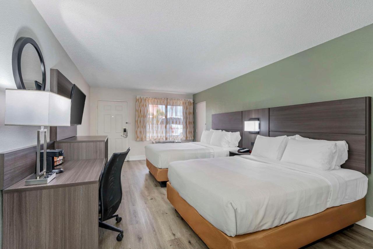 Quality Inn & Suites Orlando East - Ucf Area Alafaya Ngoại thất bức ảnh