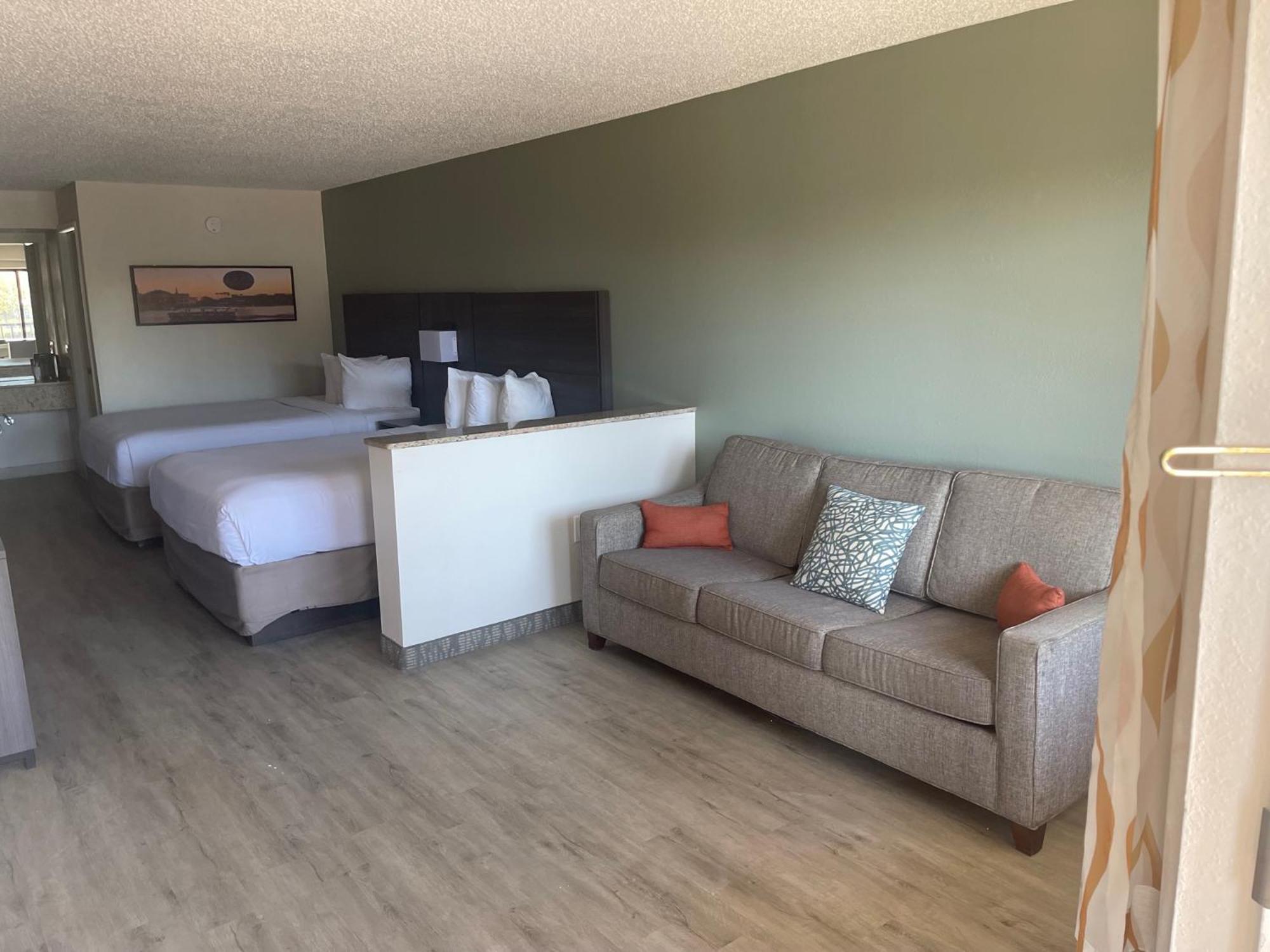 Quality Inn & Suites Orlando East - Ucf Area Alafaya Ngoại thất bức ảnh